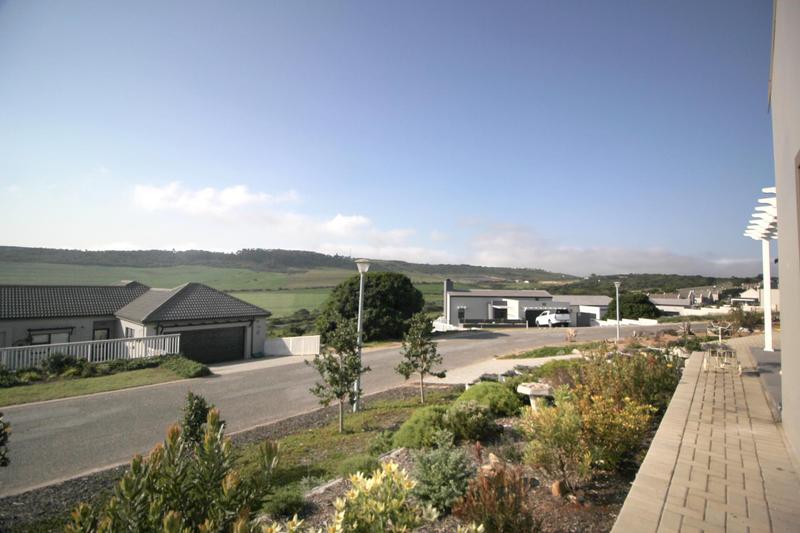 3 Bedroom Property for Sale in Reebok Western Cape